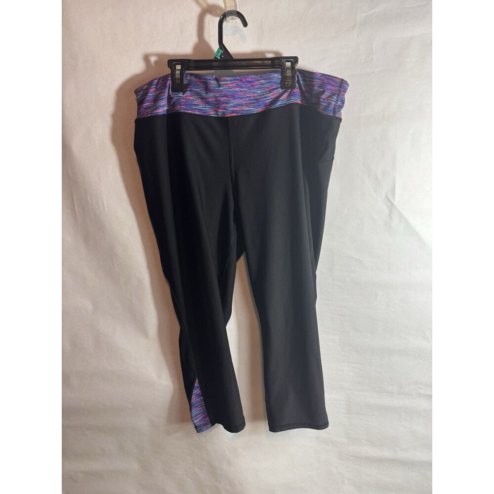 Xersion Women’s Plus Size 1X Capri Leggings Black Multicolor Space Dye